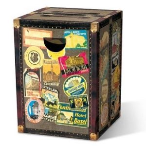 GLOBE TROTTER – Tabouret en Carton motif Voyages