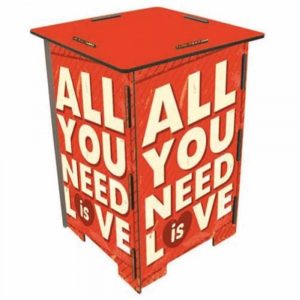 YOU NEED LOVE -Tabouret en Medium Rouge